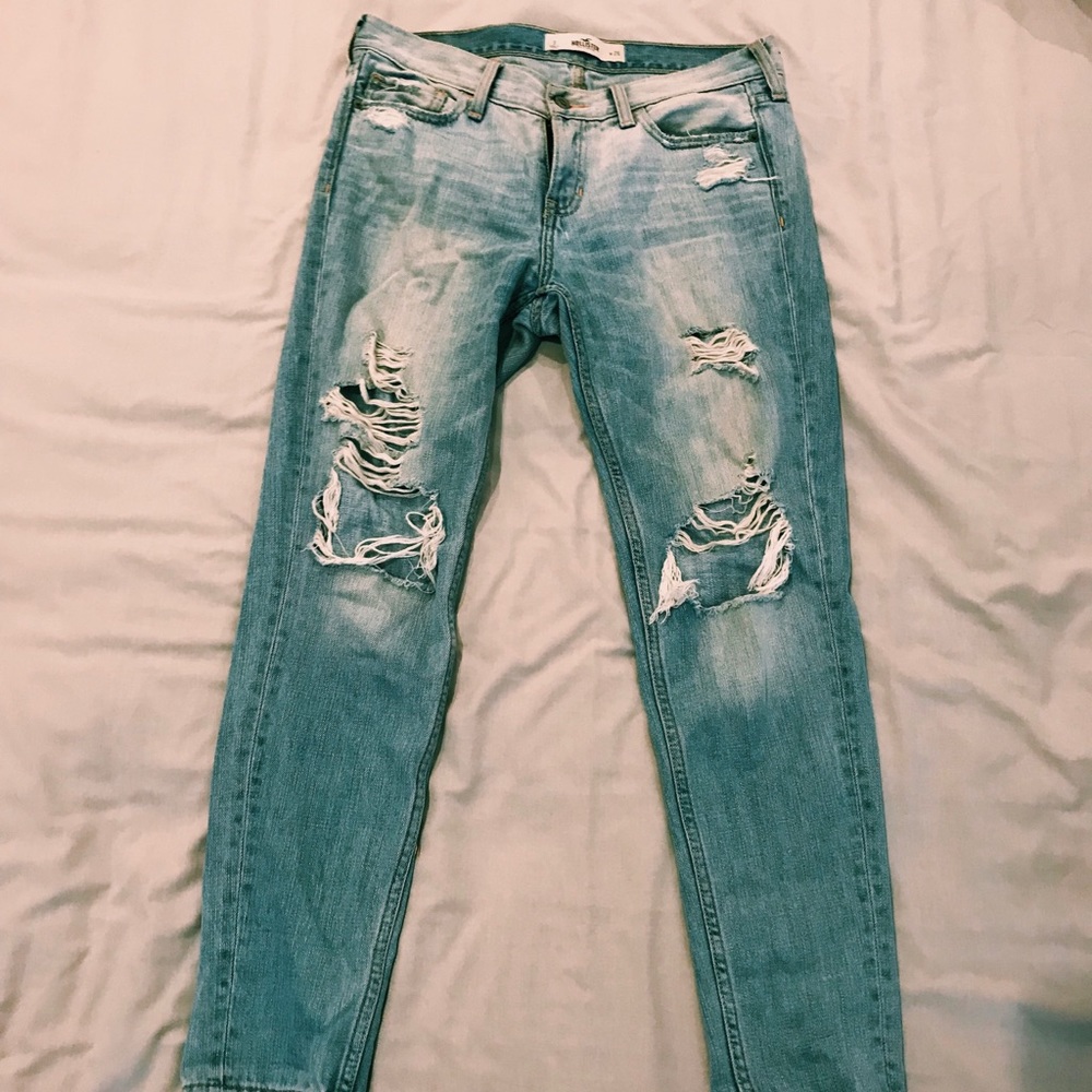 Ripped boyfriend jeans